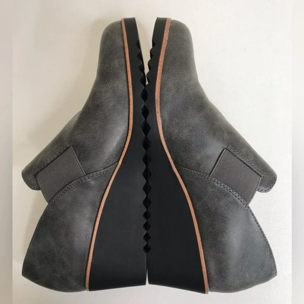 Life Stride Zora Gray Wedge Slip On Velocity 2 Lug Sole Faux Leather Women 8.5